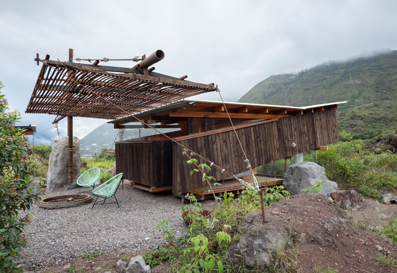 A lodging in the quarry, looking at Tungurahua